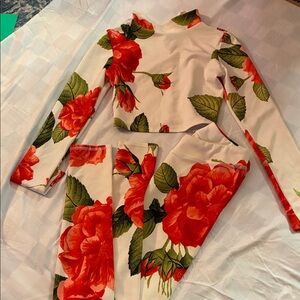 Floral Print Women's Leggings Set - Red and Cream